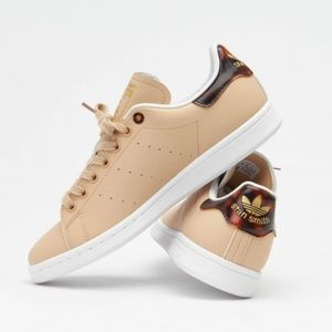 **NWT** Adidas Stan Smith Pale Nude / Matte Gold / Crystal White